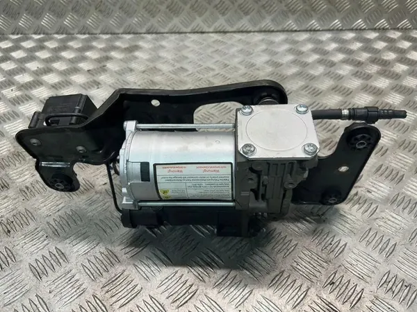 Compresseur de suspension BMW X5 (E70) 3.0L Diesel 2011 OEM 6799419 image 3