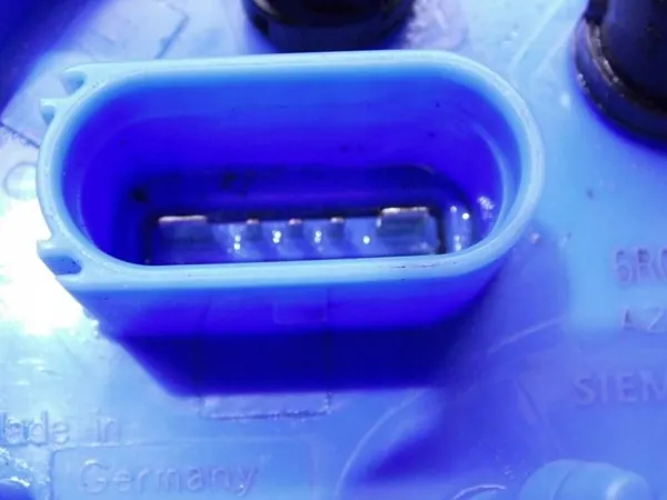 Brandstofpomp Polo 9N Seat Ibiza III 1.4 TDI 02-08 6R0919051J image 4