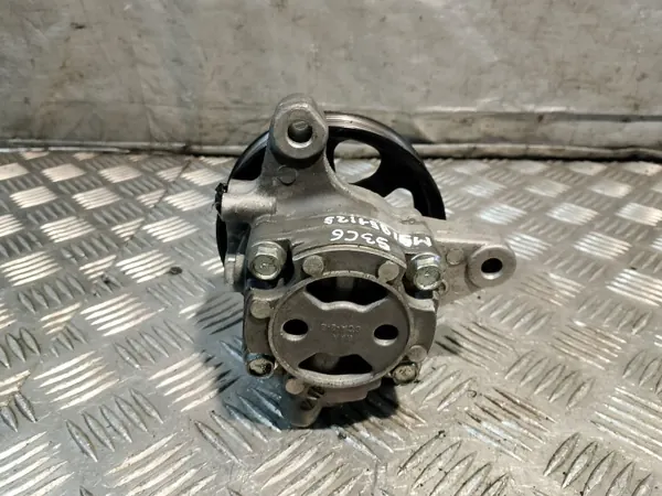 Pompe de direction assistée d'occasion OEM Honda CR-V II 2.0 V-TEC image 3
