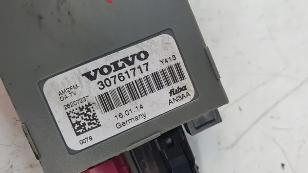 Amplificateur d'antenne Volvo XC60 OEM 30761717 image 3