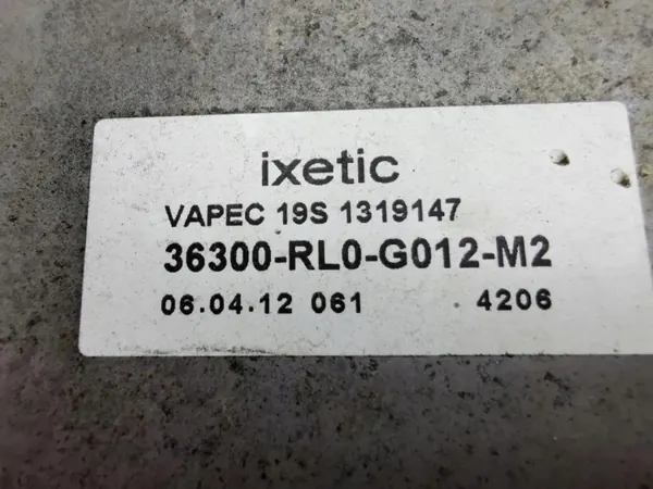 Bomba de vacío Honda OEM 36300RL0G012M2 - Usada image 7