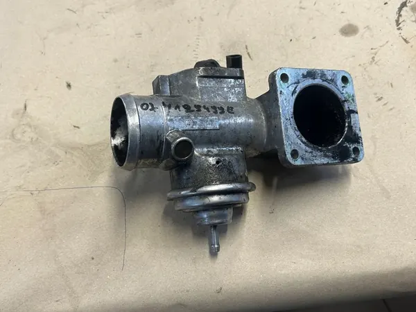 Vanne EGR VOLKSWAGEN T4 2.5 TDI 074129499E image 1