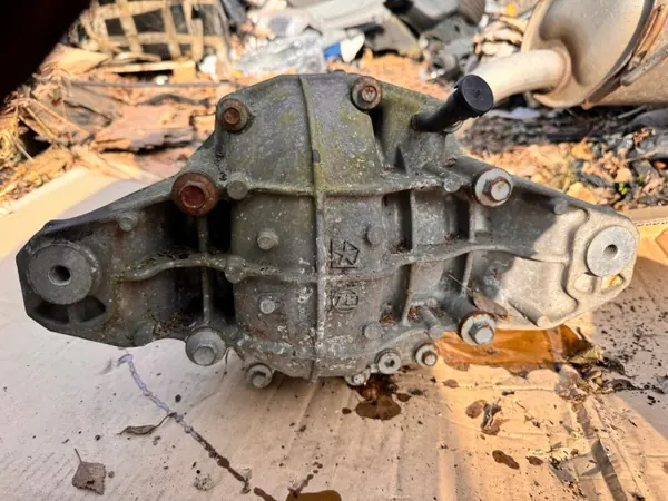 Différentiel arrière OEM P68251552AA pour Jeep Grand Cherokee image 3