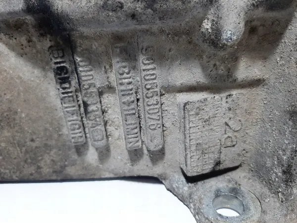 Couvercle d'embrayage RENAULT MIDLUM DCI 2006 image 10