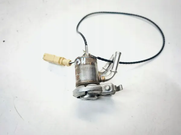 AdBlue-suutin OEM 05L131113H Audi A4 B9 A5 A6 image 3