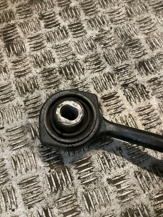 Braccio di controllo anteriore inferiore sinistro Mercedes-Benz C W203 2002 image 3