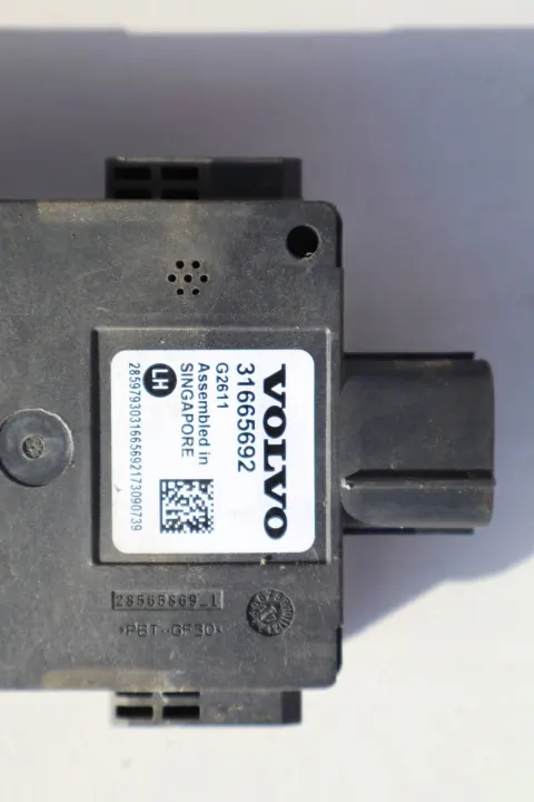 Module angle mort Volvo XC90 2018 OEM 31665692 image 3