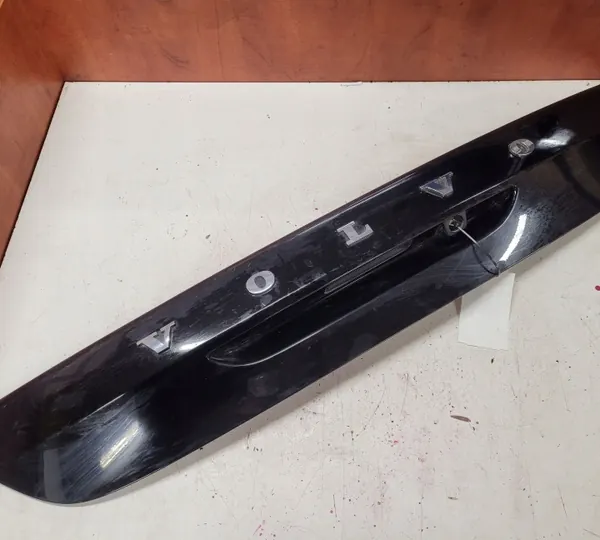 Volvo V40 2014 Bakre registreringsskyltsljus OEM 31378763 image 2