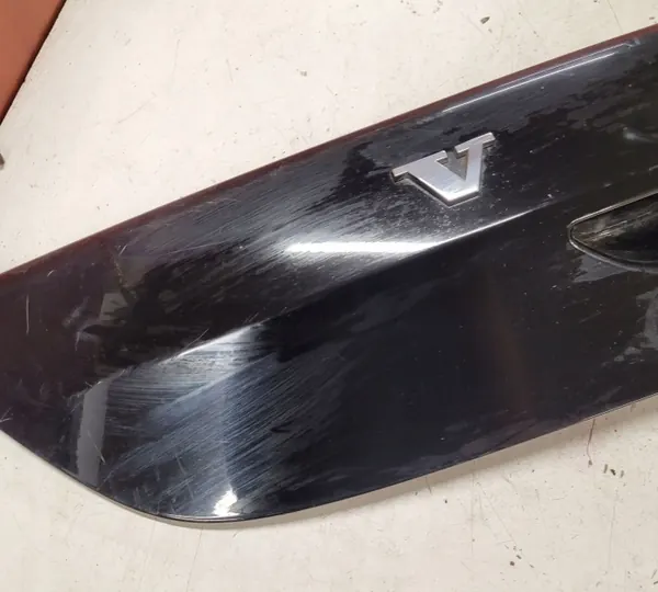 Volvo V40 2014 Bakre registreringsskyltsljus OEM 31378763 image 3