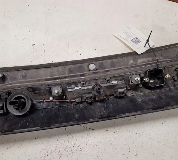 Volvo V40 2014 Bakre registreringsskyltsljus OEM 31378763 image 6