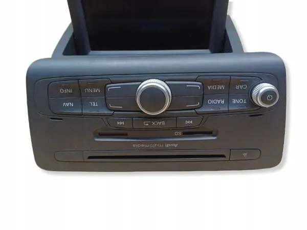 Audi OE Radio 8X0035183E - Käytetty kunnossa image 3