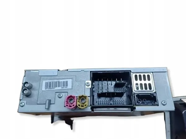Audi OE Radio 8X0035183E - Käytetty kunnossa image 5