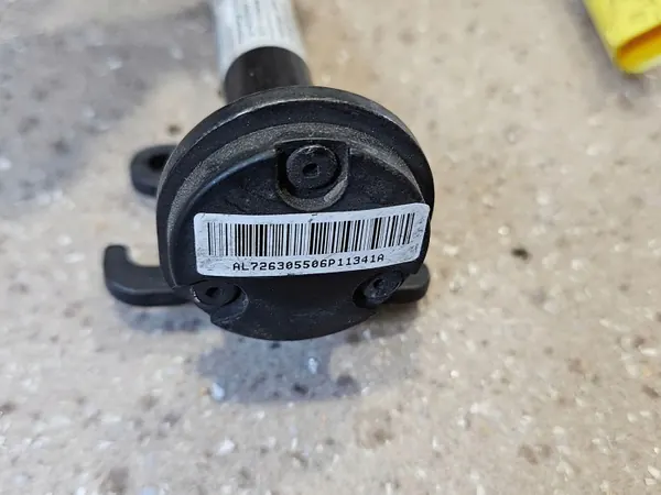Fecho do capô BMW OEM 7263055 Lado esquerdo Usado image 3