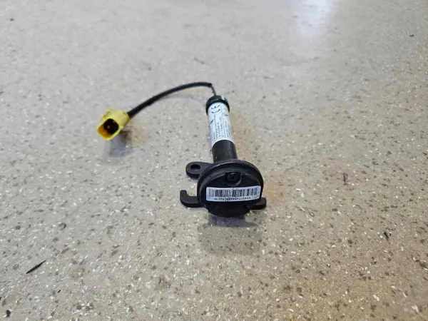 Fecho do capô BMW OEM 7263055 Lado esquerdo Usado image 4