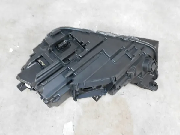 AUDI Q5 80A Lámpara Matrix Derecha image 10