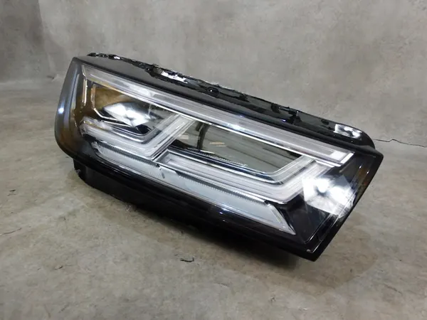 AUDI Q5 80A Lámpara Matrix Derecha image 3