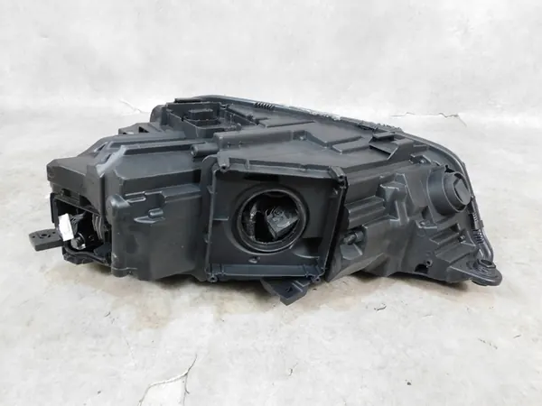 AUDI Q5 80A Lámpara Matrix Derecha image 7