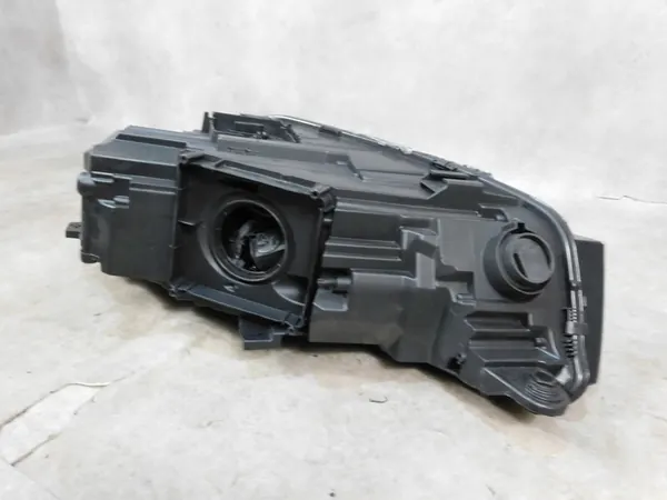 AUDI Q5 80A Lámpara Matrix Derecha image 9