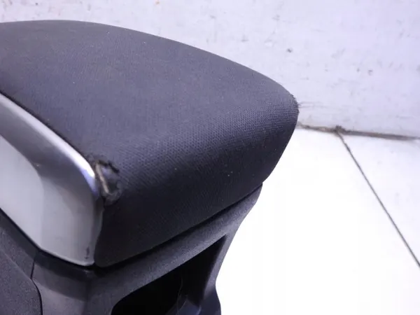 Accoudoir console centrale Toyota Verso Lift OEM 987654321 image 3