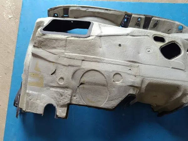 OEM 80B863947D Väliseinäeristys Audi Q5 II:lle image 5