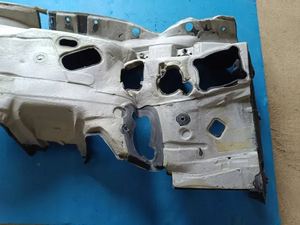 OEM 80B863947D Väliseinäeristys Audi Q5 II:lle image 6