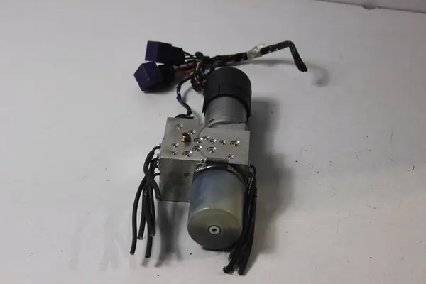 Válvula de dobragem de teto Peugeot 207 CC HB71051424B image 5