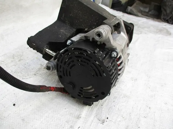 Vaihtovirtageneraattori FORD FOCUS MK1 1.8 TDCI HC-Cargo 112142 image 4