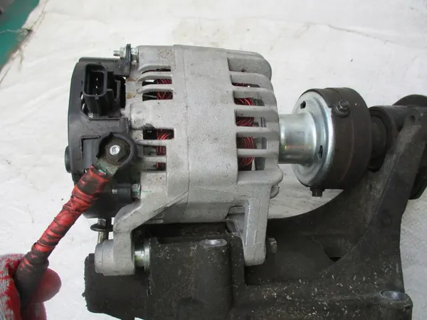 Vaihtovirtageneraattori FORD FOCUS MK1 1.8 TDCI HC-Cargo 112142 image 7