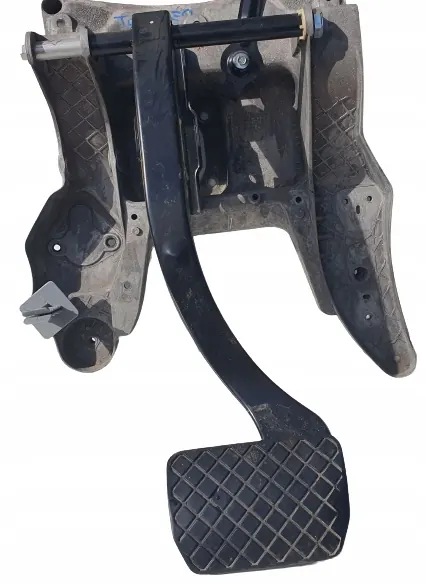 Support de pédale de frein OEM 7L0723117 pour VW Touareg 7L image 2