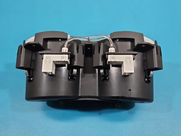 Porta-copos Audi OEM 8W0862533A - Estado usado image 4