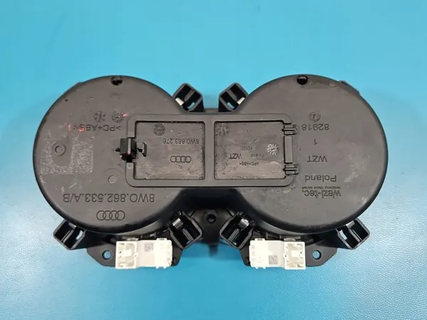 Porta-copos Audi OEM 8W0862533A - Estado usado image 5
