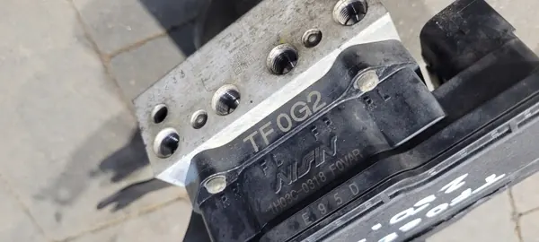Bomba ABS usada OEM tf0G2 para Honda Jazz III image 4