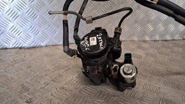 Ford 2.0 TDCI Euro 5 inspuitpomp OEM 9687959180 image 4