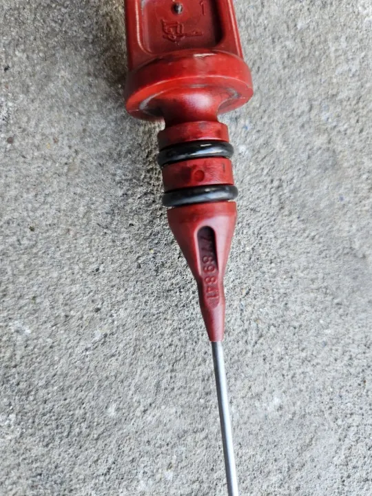 BMW Öljytikun putki OEM 11437789841 image 3