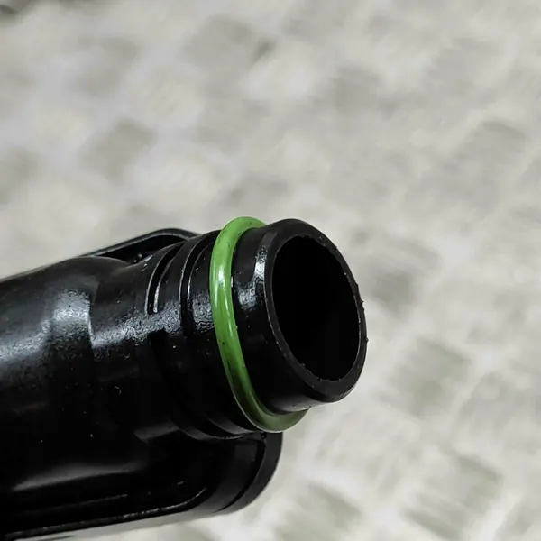 Pompe à huile VOLVO XC40 2.0L essence 2022 OEM 31430929 image 6