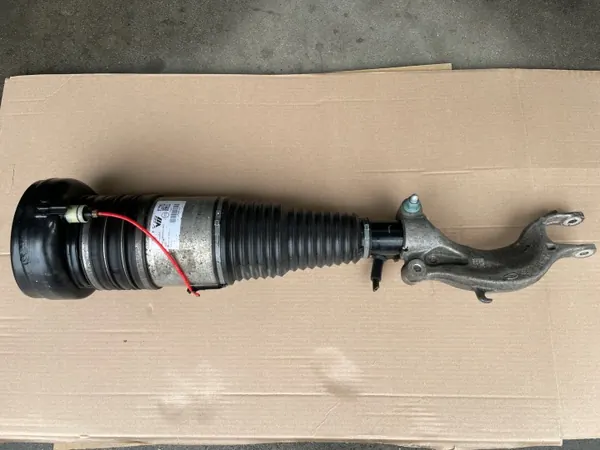 OEM 4M4616039P Framfjädring för Audi Q8 image 2