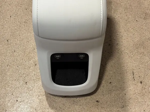 Accoudoir console Hyundai Ioniq 5 OEM LPV19093 image 4