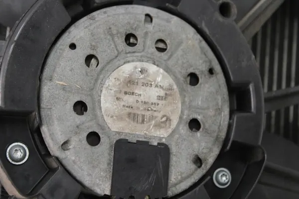 OEM 360212020 etujarrutulpaset VW Golf 6:lle image 8