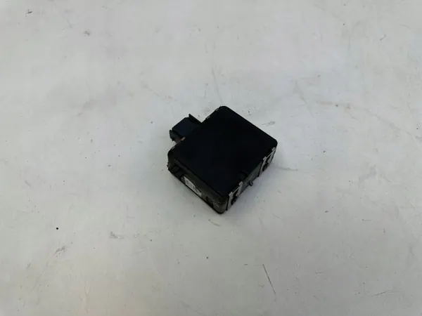 Audi Q5 80A Spurassistent Radar OEM 80A907590B image 3
