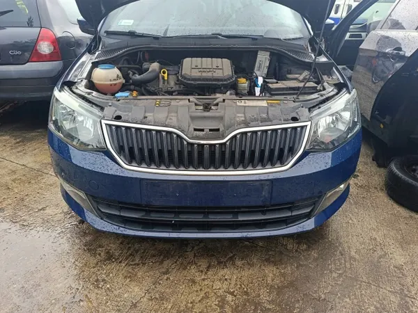 Skoda Fabia III takapuskuri PAS TYŁ WANNA OEM image 6