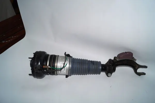 Audi A8 4H D4 Ilmaiskerroin Etu Oikea OEM 4H0616039AK image 4