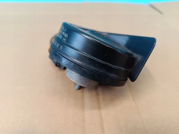 VW PASSAT B8 VARIANT 1.5 TSI 110KW 2024 Buzina Baixa 3Q0951221E image 3