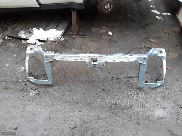 OEM AM-419407 Främre knäpppanel för Ford Transit image 2