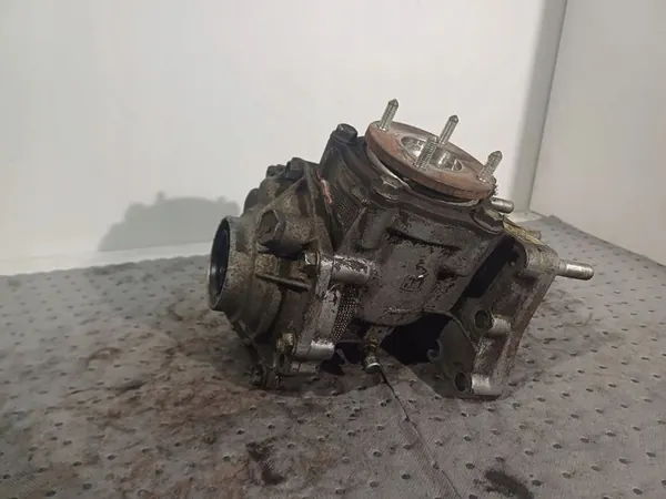 Toyota RAV 4 (XA30) 2006 Boîte de transfert / Réducteur W82 image 1