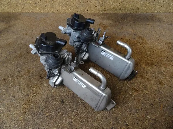 EGR-jäähdytin AUDI A4 B8 2.0 TDI 03L131512DN image 7