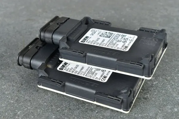 BMW G20 G22 G01 G15 G16 G05 Rijstrookwisselmodule Radar SRR-01 image 5