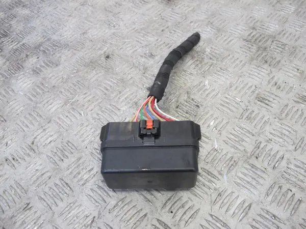 Módulo Caja de Fusibles OEM 9820725480 - Usado image 2