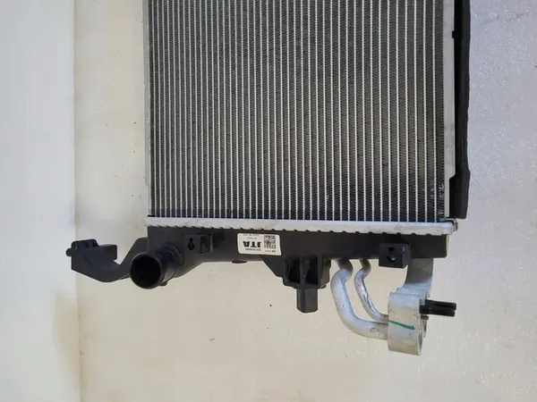 Radiador de agua KIA HYUNDAI 25310M6400 image 9