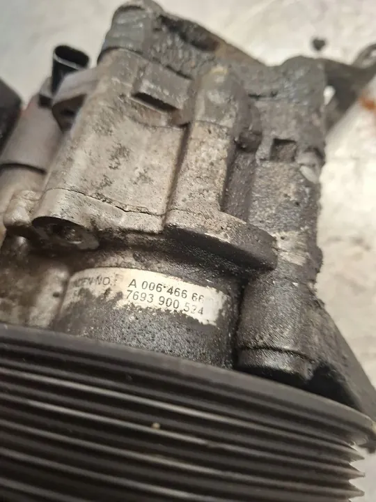 Servostyrningspump Mercedes-Benz Sprinter 3.5t OEM a0064666601 image 3