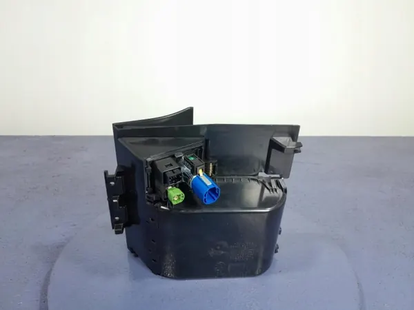 Skoda Superb III Askkopp OEM 313160/Lochow Begagnad image 5
